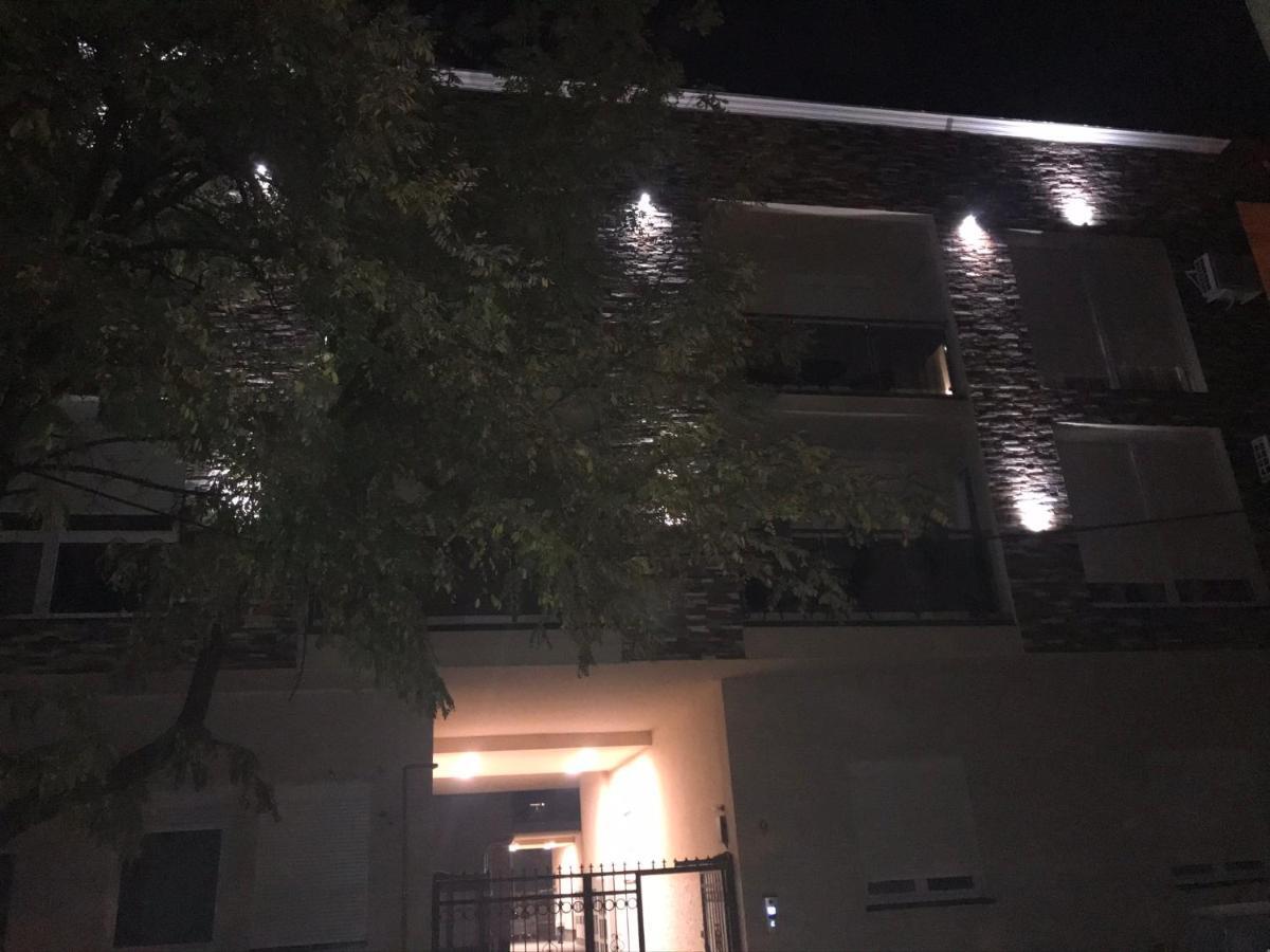 Apartman Santorini Novi Sad Eksteriør billede